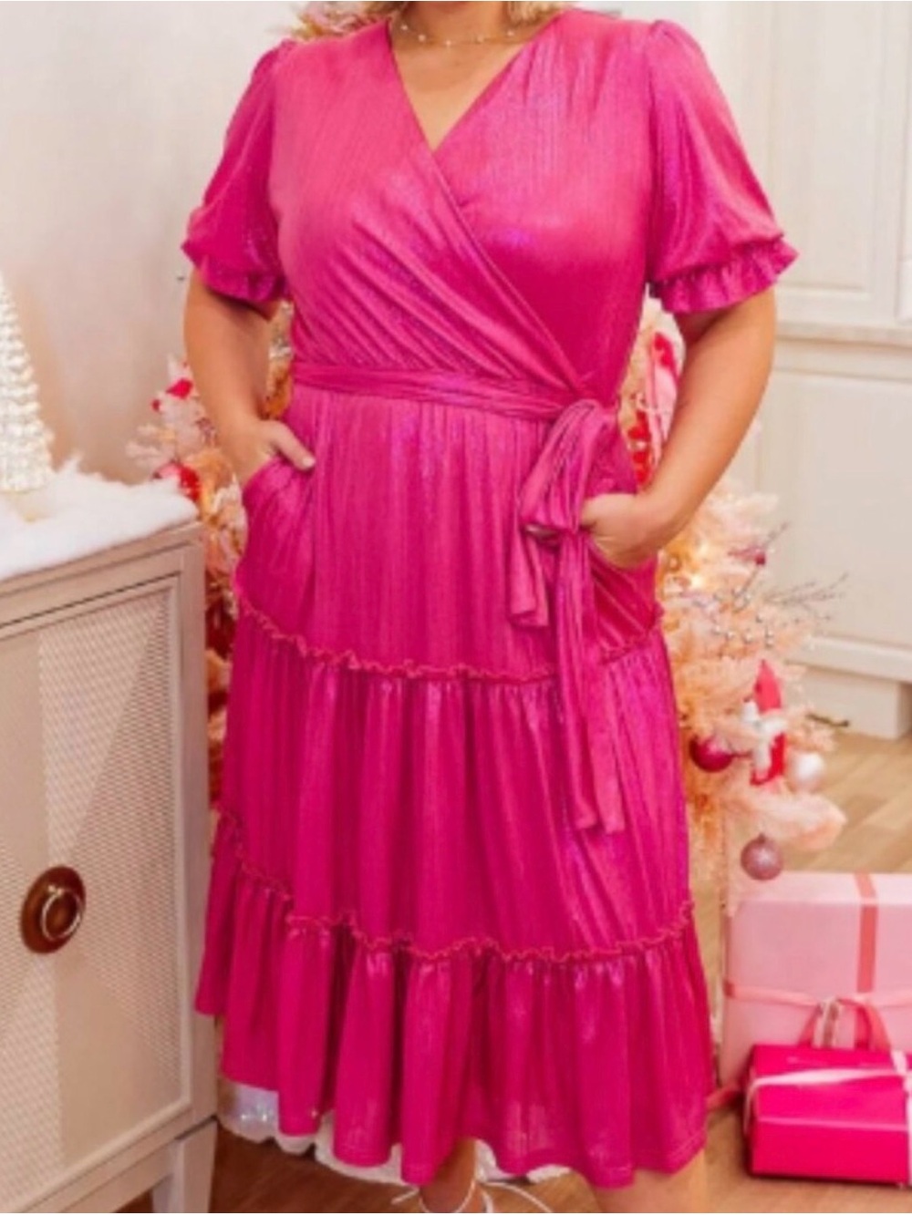 Ivy City Co Millie Women’s Pink Tiered Midi Dress